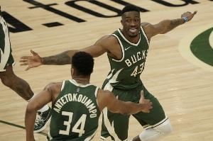 字母哥哥：专注防守这是我的角色 对阵意大利表现对签约有帮助