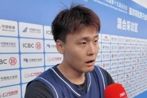 赵睿:自己目前的状态中等 伤病情况很平稳 要立足打出自己的篮球