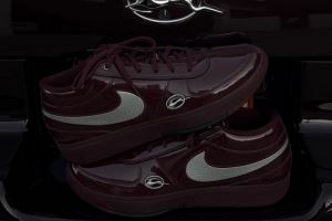 爱车与球鞋!布克晒出以他的雪佛兰 Impala轿车为灵感的Book 1